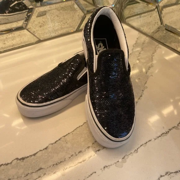 Skate Shoes Black Shiny Slip On Vans Vans Shoes Vans Classic